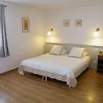 Le Clos Des Pins 2* Six-Fours-les-Plages