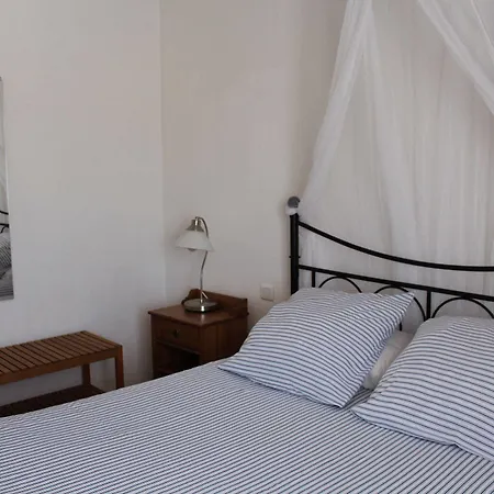 Le Clos Des Pins Hotel 2*