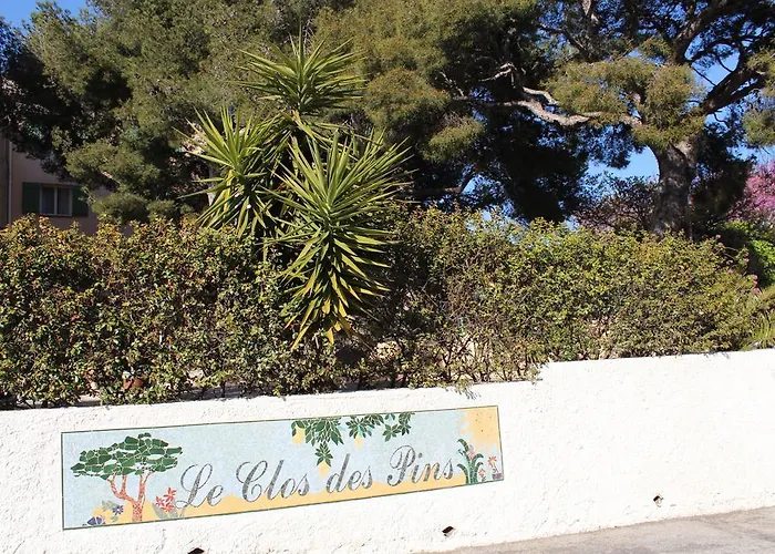 Le Clos Des Pins 锡富尔勒普拉日