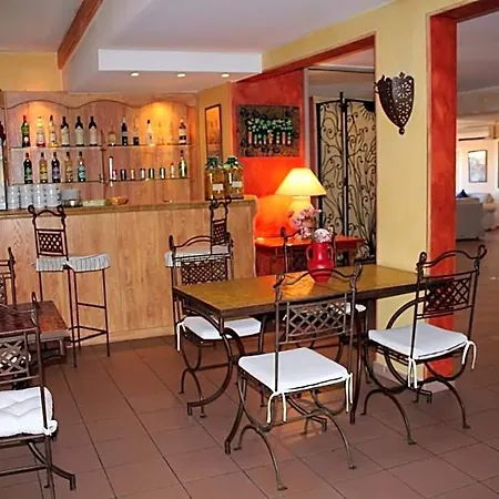 Le Clos Des Pins Ξενοδοχείο 2*