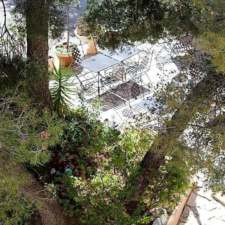 Ξενοδοχείο Le Clos Des Pins 2*