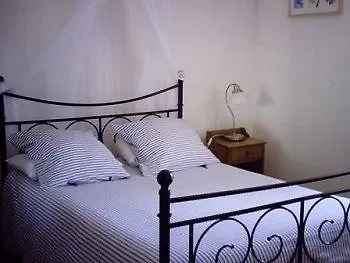 Le Clos Des Pins Hotel 2*